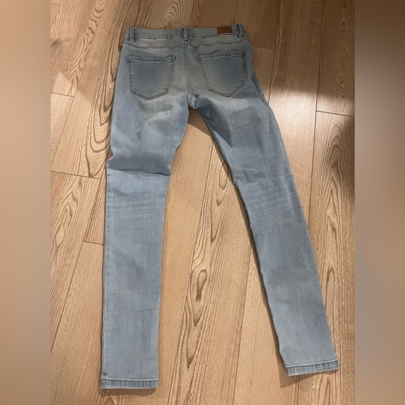 Light wash low rise jeggings - Picture 3 of 4